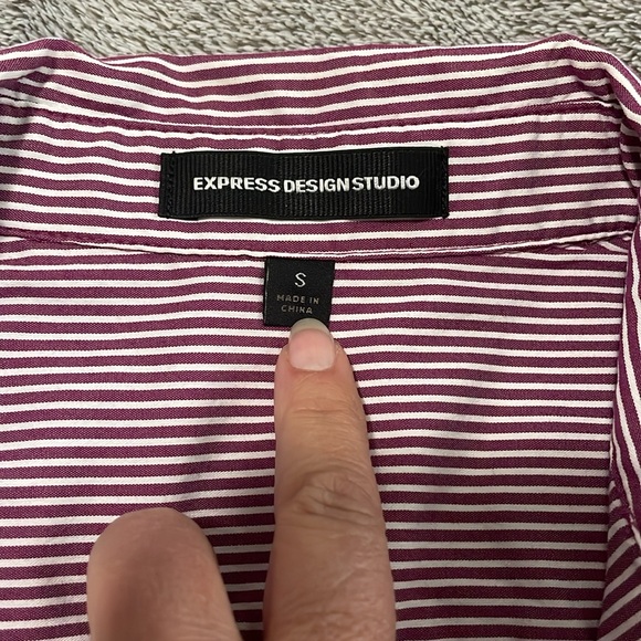 Button up - Picture 2 of 2